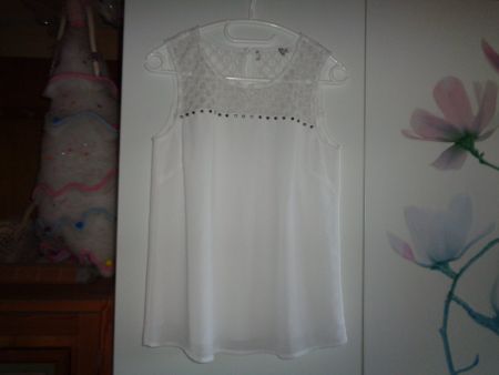 *** Top mit Spitze & Nieten *** ab 1.00