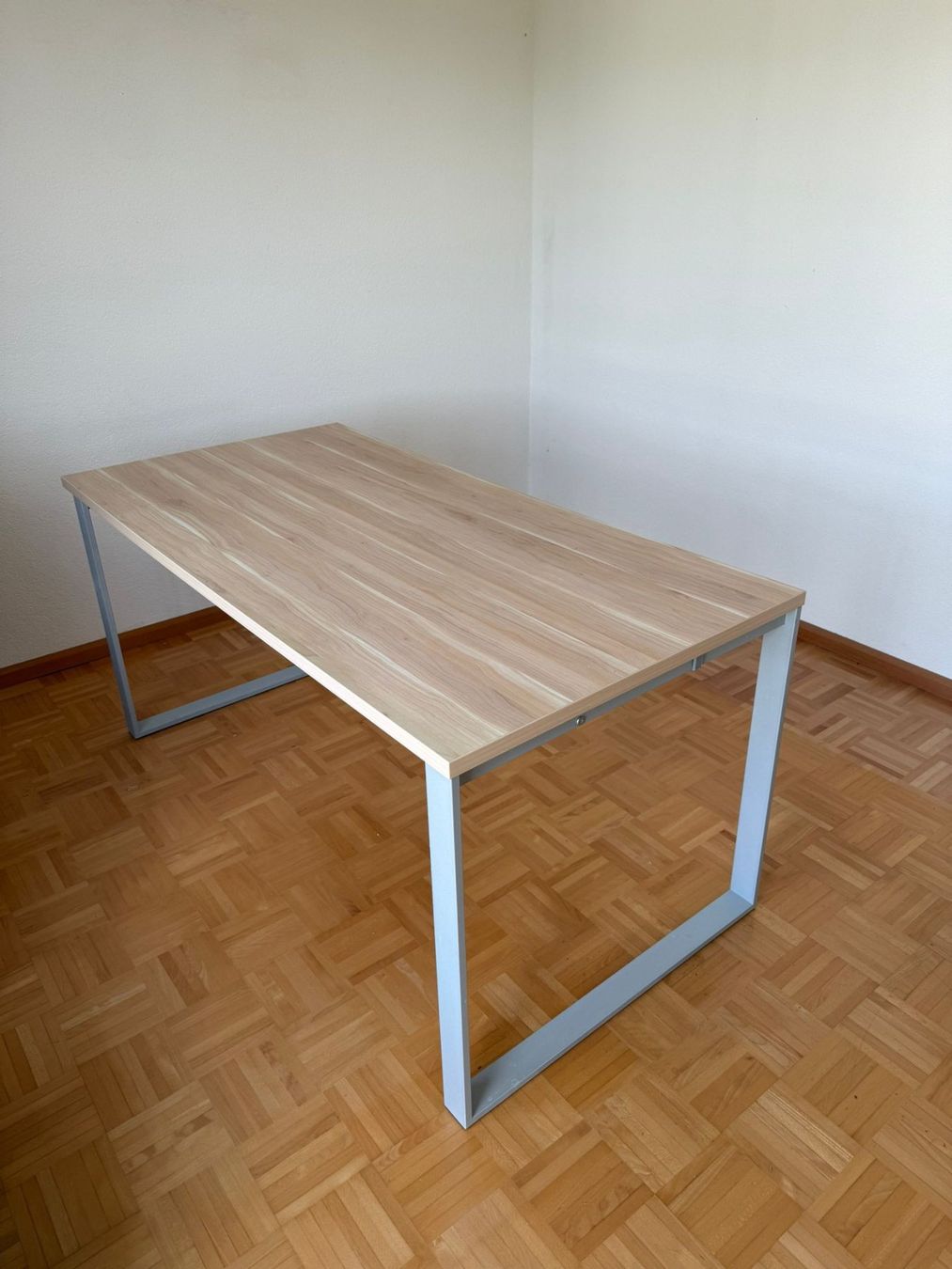 Tische: Büro – Gebraucht aus Attiswil von Patsue