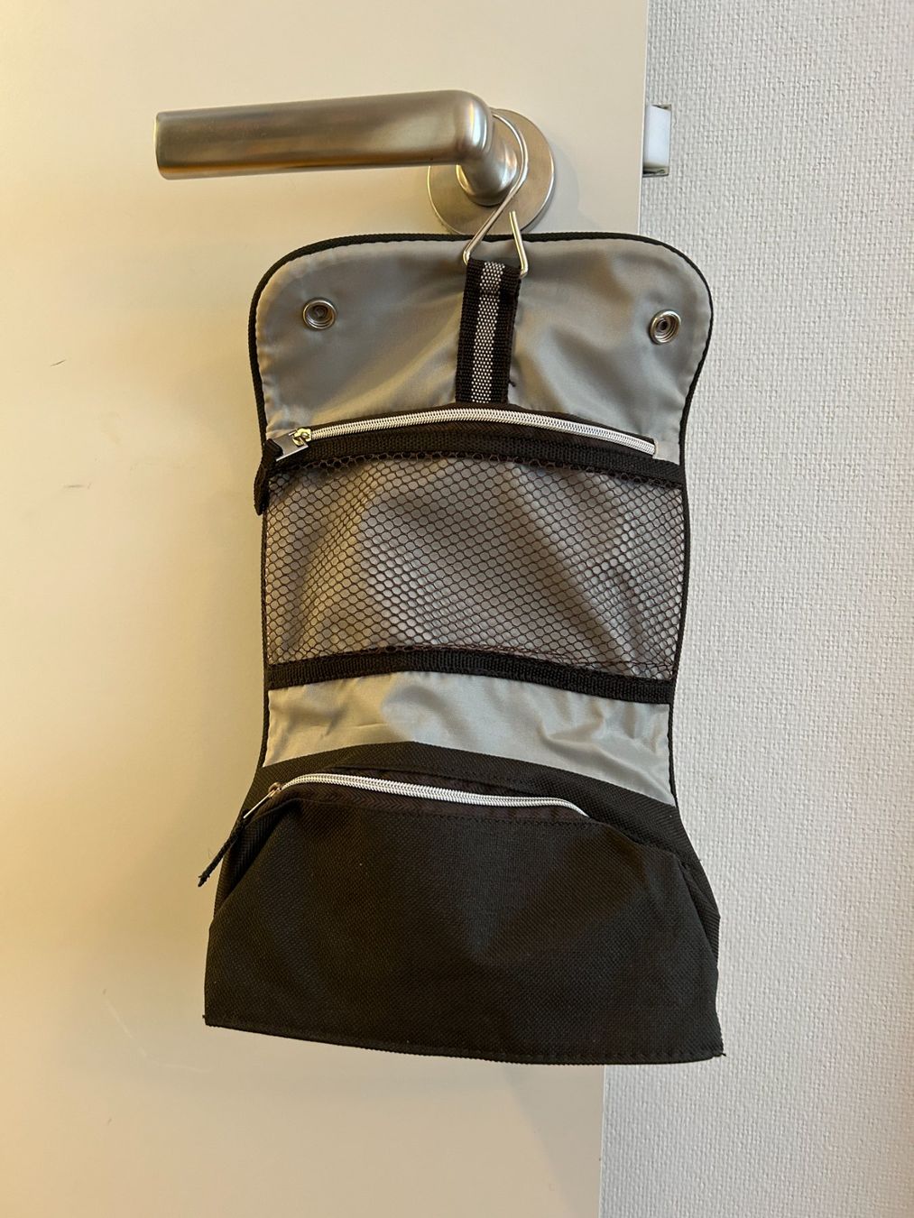 Navyboot Kosmetikkoffer: Navyboot Necessaire auch zum Aufhängen – Gebraucht aus Küsnacht ZH von filo_fila8700 4