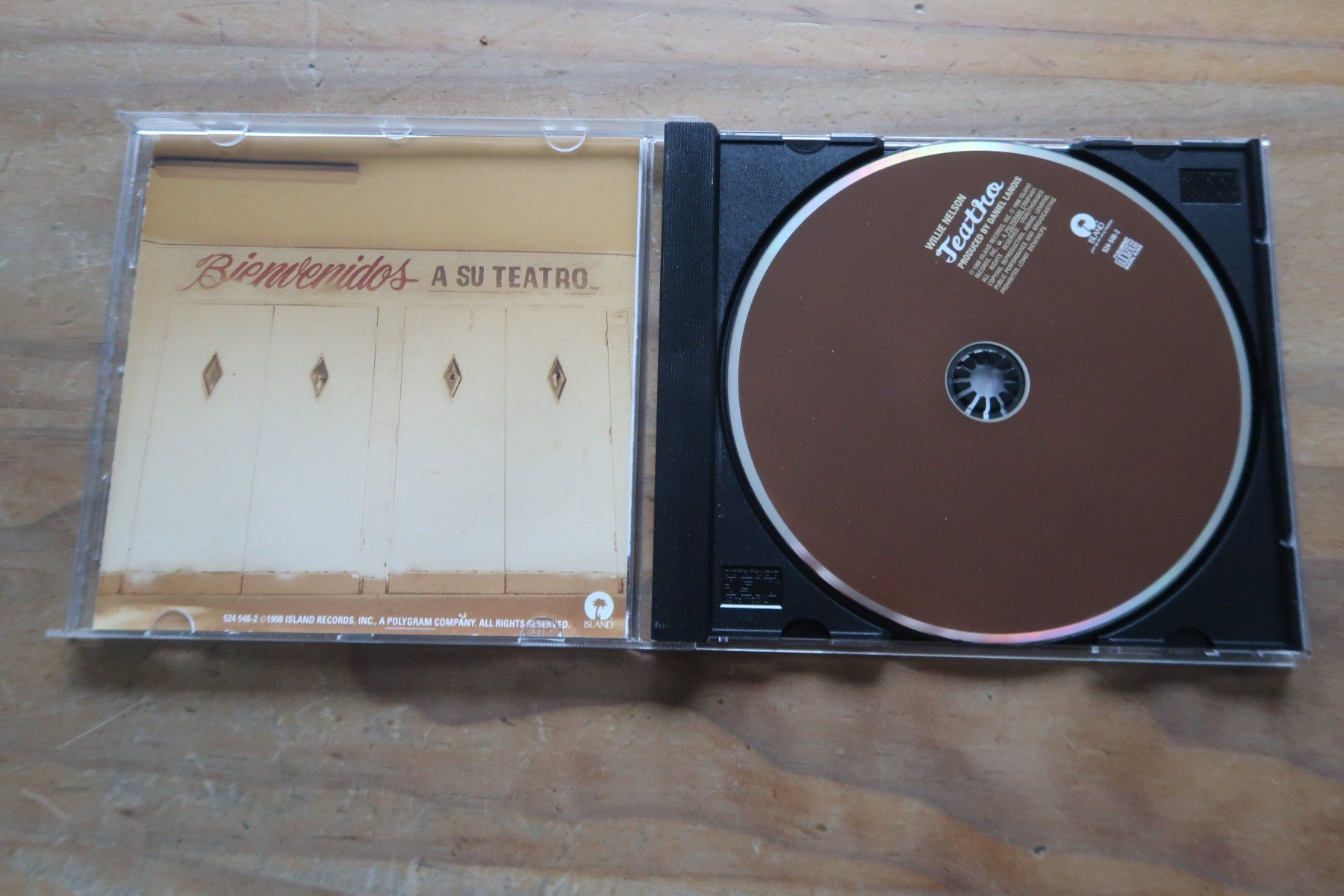 CD: WILLIE NELSON - TEATRO - CD – Usato da Basel venduto da Patiscat 3