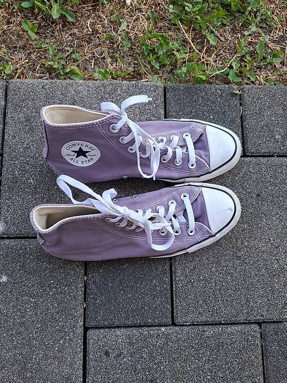 Scarpe da donna: Converse Violett Gr. 40 – Usato da Wilderswil venduto da syr_gb6w 1