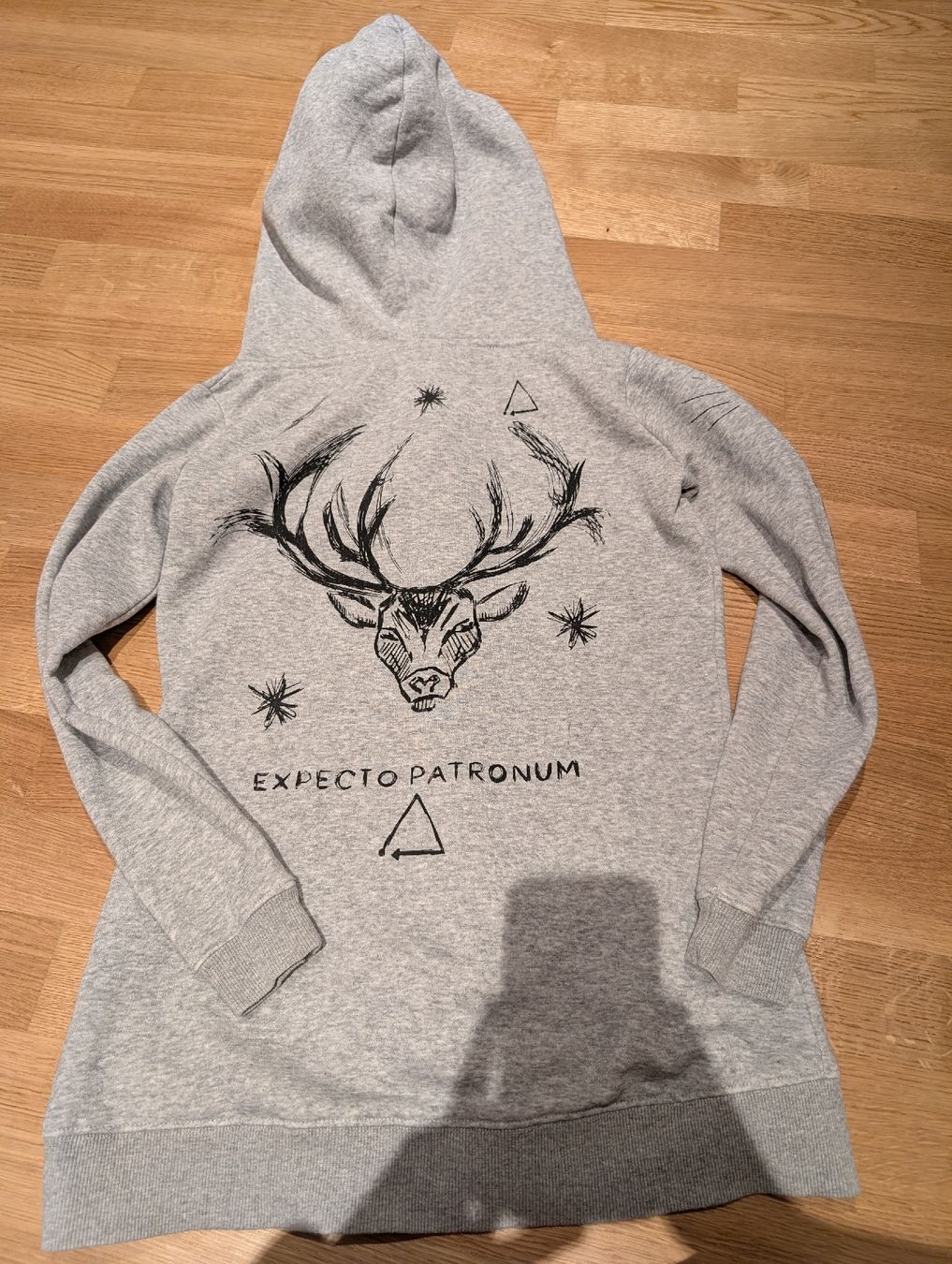 Giacche: Kapuzenpullover Damen Grösse S "Expecto Patronum" – Usato da Oberuzwil venduto da fabienne.manser 1