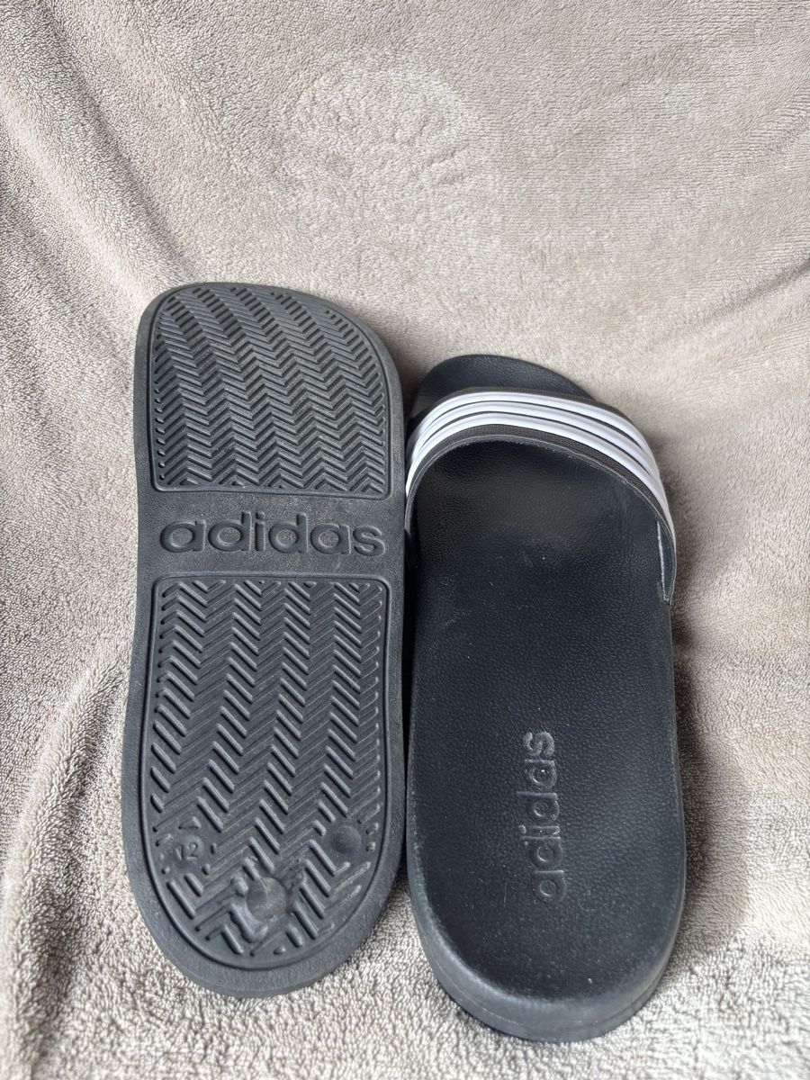 Adidas Scarpe da uomo: Adidas Adiletten/Schlappen – Nuovo (secondo la descrizione) da Diemtigen venduto da Rauhfusskauz 2
