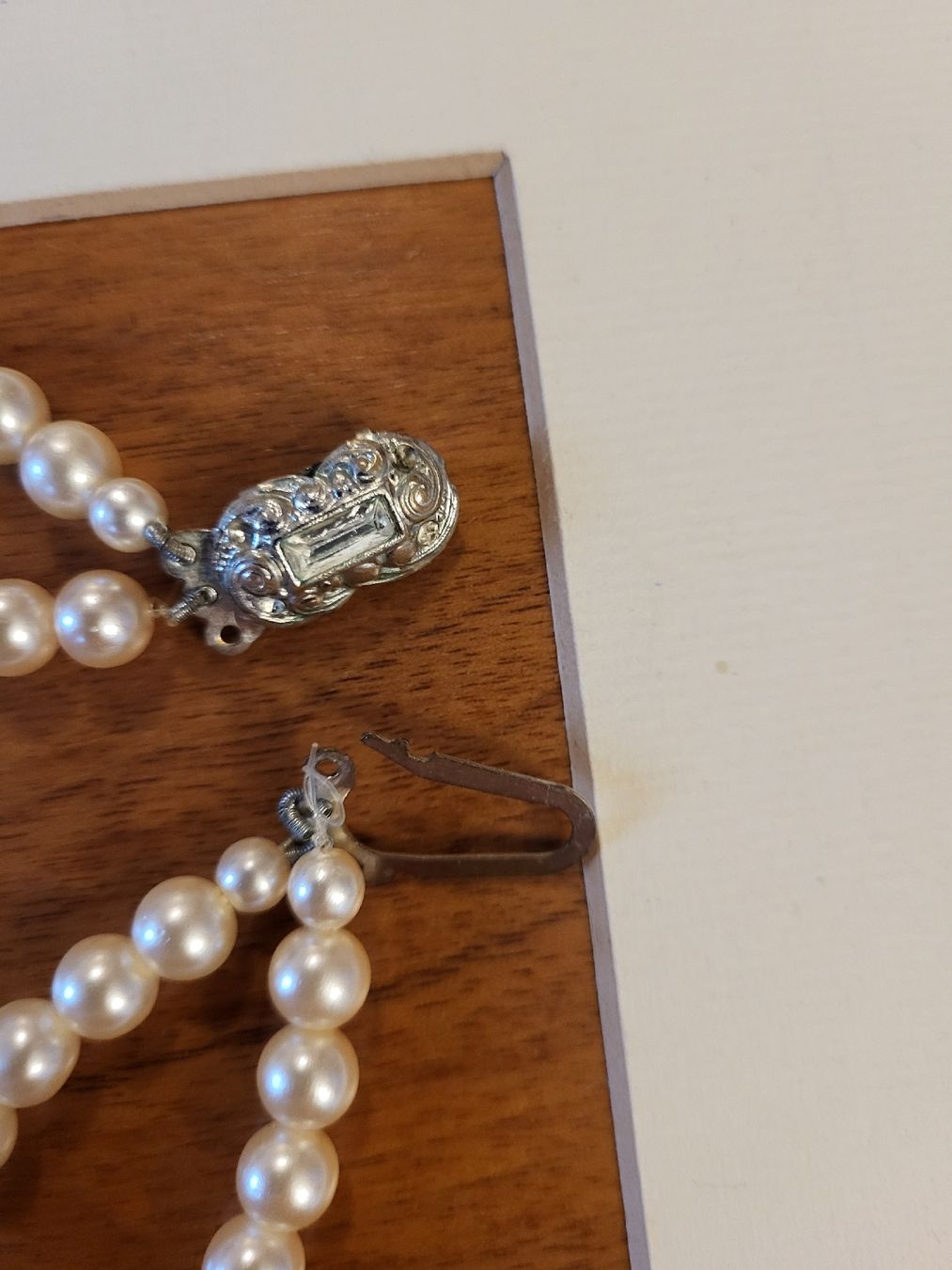 Perle (finte): Elegante doppelreihige Perlenkette – Usato da Zürich venduto da Lizi7 1