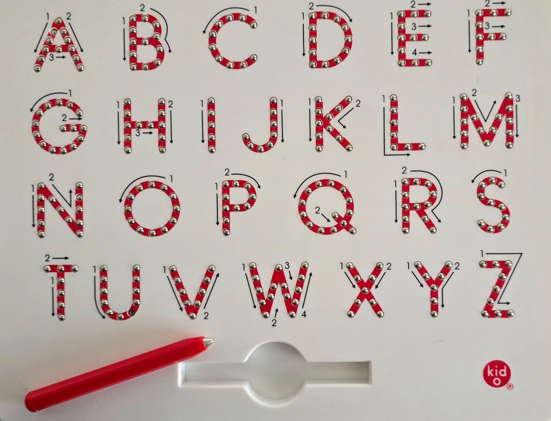 Spielzeuge: Buchstaben ABC / Magnettafel und Magnetstift – Gebraucht aus Mümliswil von muzimo