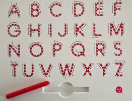 Buchstaben ABC / Magnettafel und Magnetstift