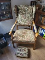 Ohrensessel mit Fussbank Blumenmuster