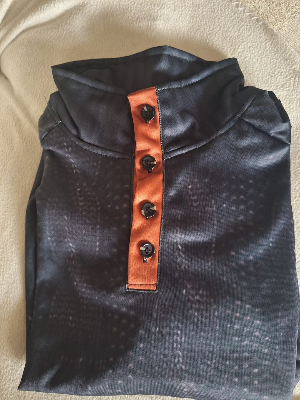 Maglioni & Felpe: Schöner Pullover"M" (NEU) – Usato da Embrach venduto da Alian1