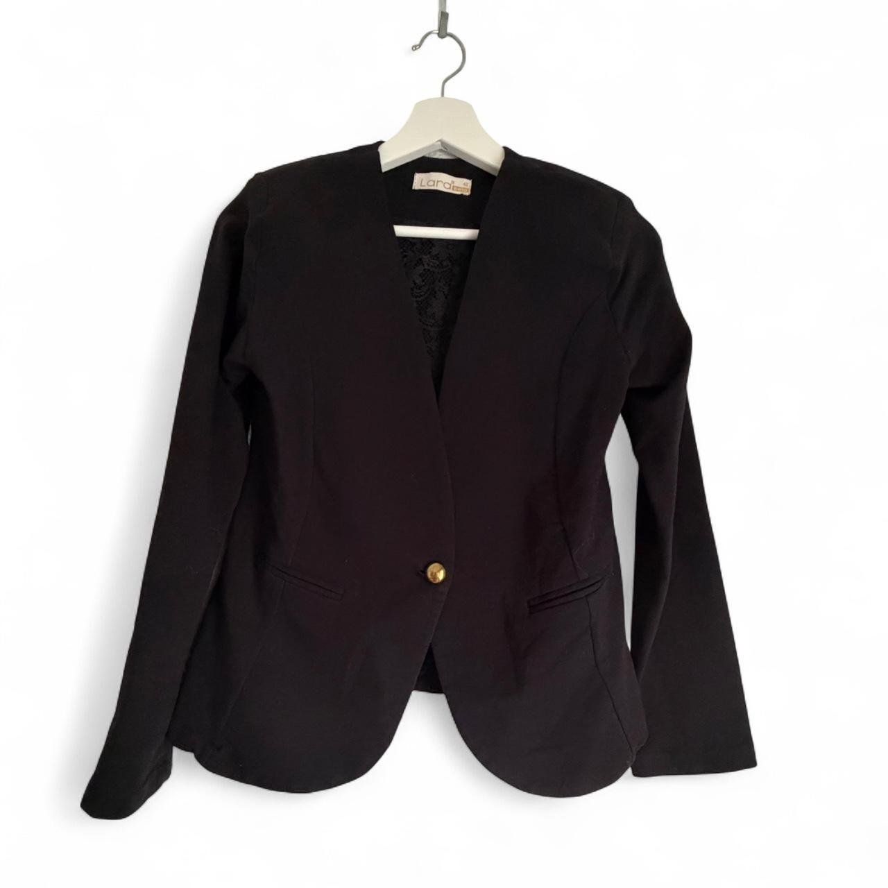 Giacche: Women's Black Jacket – Usato da Zürich venduto da onlyifashion
