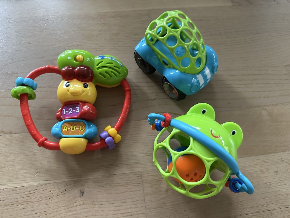 Giocattoli: Baby Spielzeug Set – Usato da Kleinandelfingen venduto da Elader