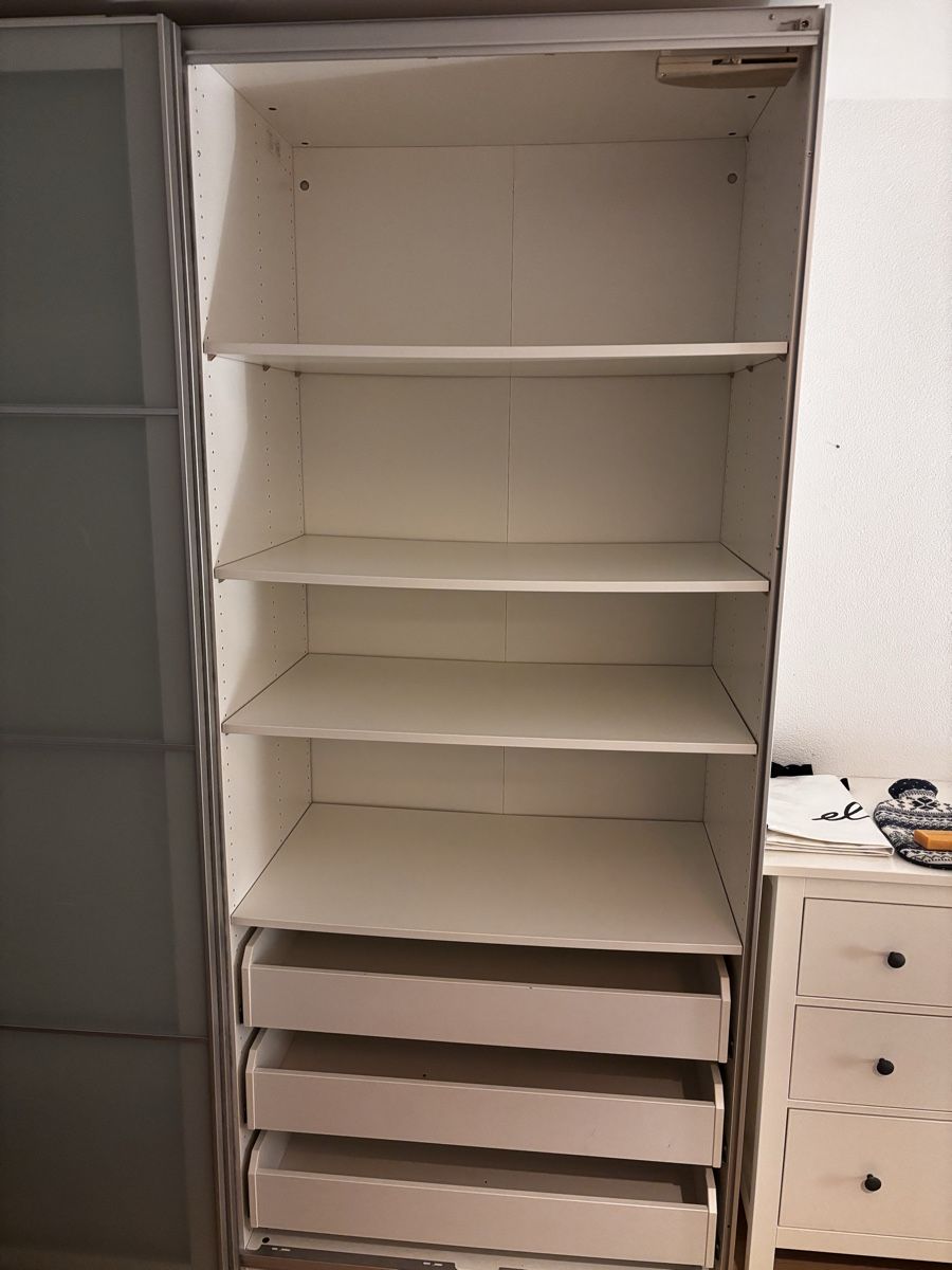 Armadi: Kleiderschrank Pax – Usato da Oberhasli venduto da dan_rfx9 2