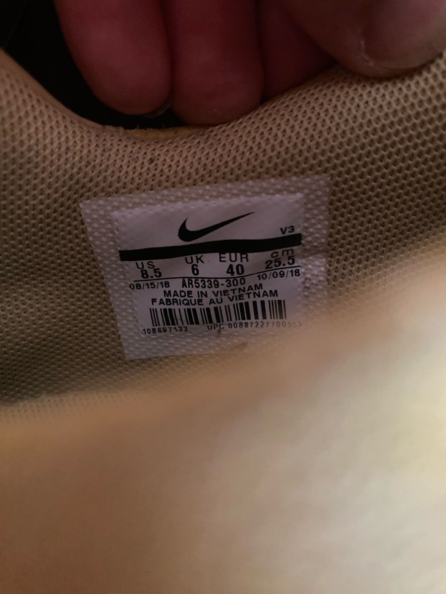 Nike Scarpe da donna: Nike Air Force 1 Sage daim, 40 – Nuovo (secondo la descrizione) da Geneve venduto da Monthoux13 3
