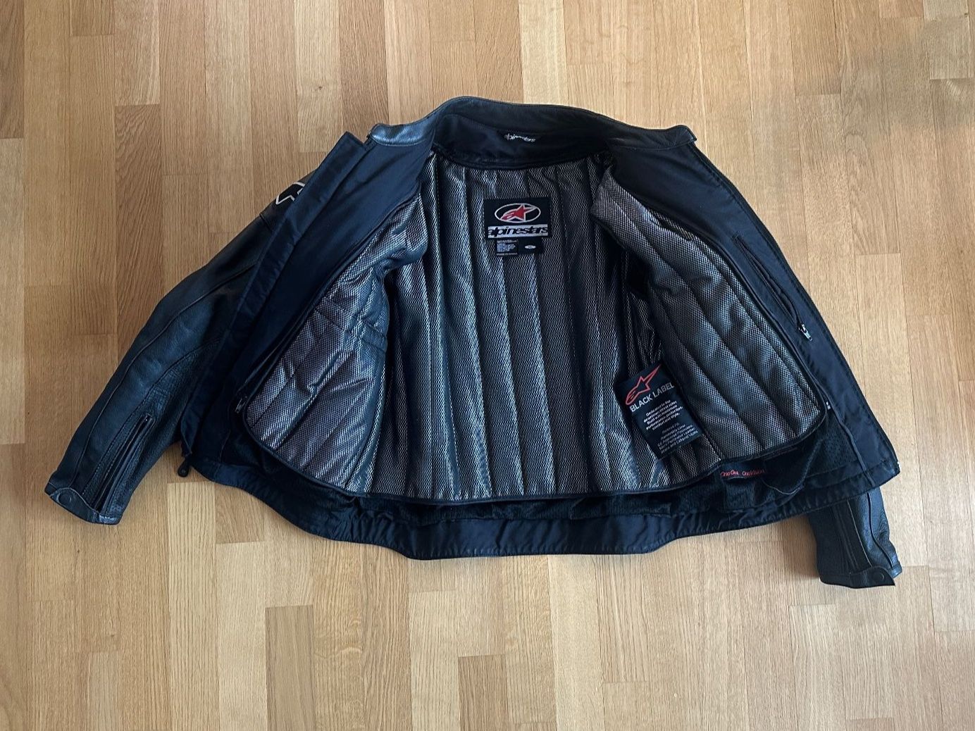 Alpinestars Giacche: Alpinestars Lederjacke Black Label – Usato da Brügg BE venduto da Jeepeeone 2