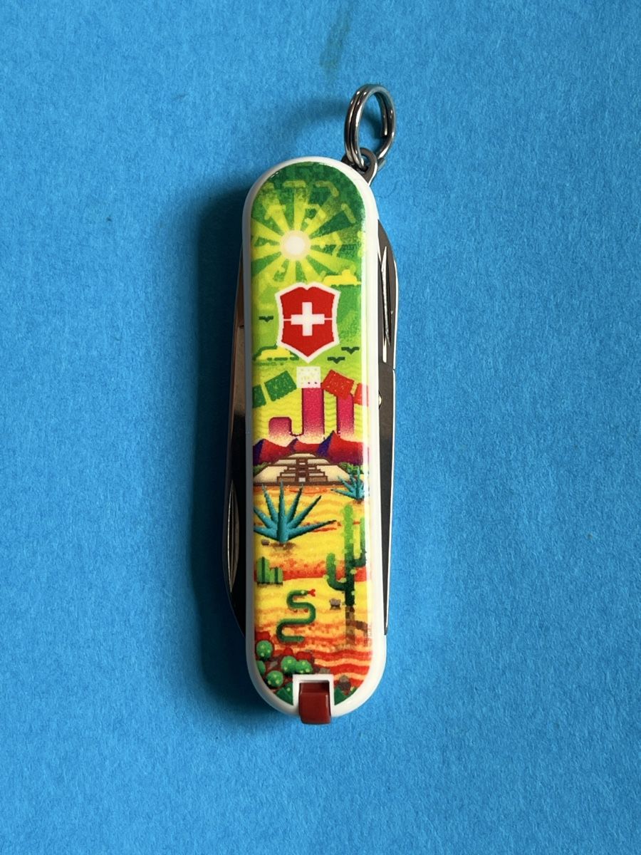 Victorinox Couteaux de poche: Victorinox Classic – Neuf (Voir description) à Trimstein par Zenzi73