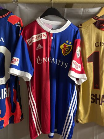 FC BASEL Matchworn Trikot Serey Die #20