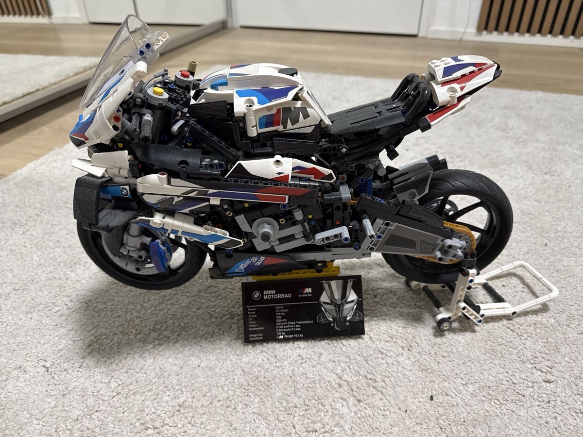 Lego Kit di costruzioni: Lego Technik BMW S 1000RR – Usato da Neuenkirch venduto da herme6000