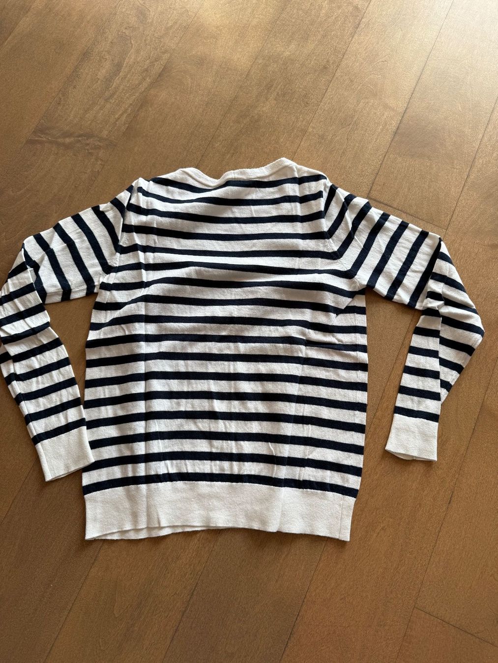 Esprit Pullover & Sweatshirts: ESPRIT - schwarz-weiss gestreifter Sommerpulli Gr. XS – Gebraucht aus Meilen von kleisi01 1