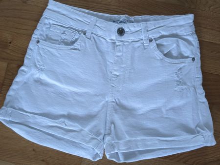 Weisse Jeans Shorts von Bershka, Denim, Gr. 36 wie Neu