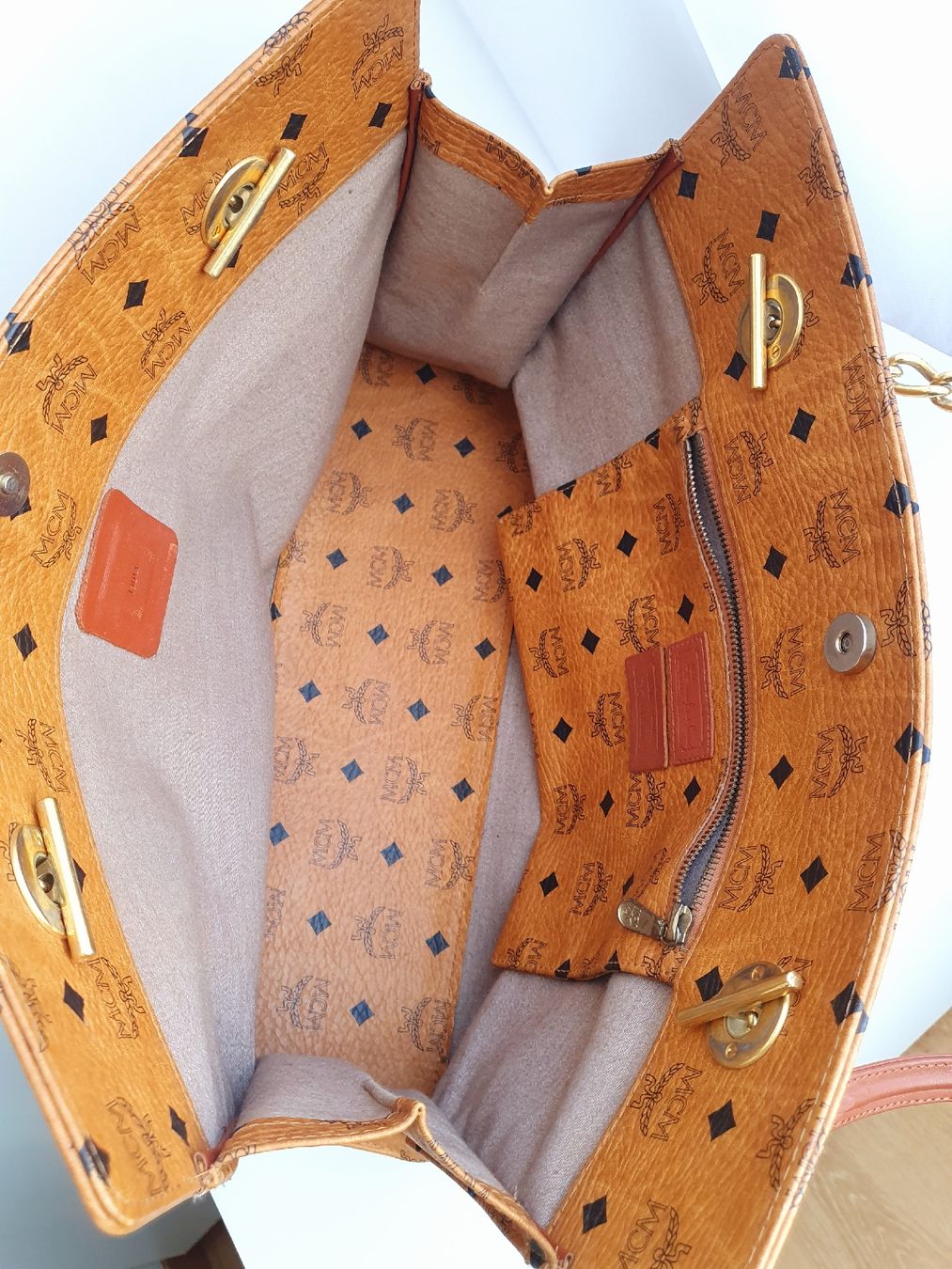 Mcm Taschen für Damen: MCM Schultertasche Cognac Canvas  – Gebraucht aus Niederteufen von Mira_72 6