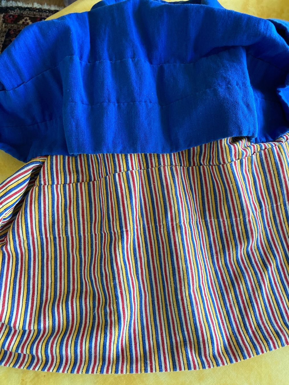 Robes et jupes: Kindertracht – D'occasion à Oberdiessbach par Salrin 3