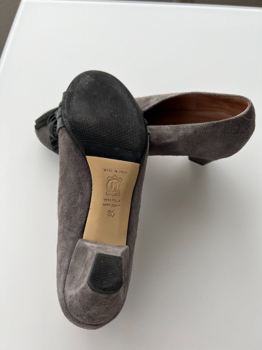 Scarpe da donna: MIMO Venezia, Leder Schuh hellgrau Gr. 36 – Usato da Füllinsdorf venduto da Sunnebliemli7 4