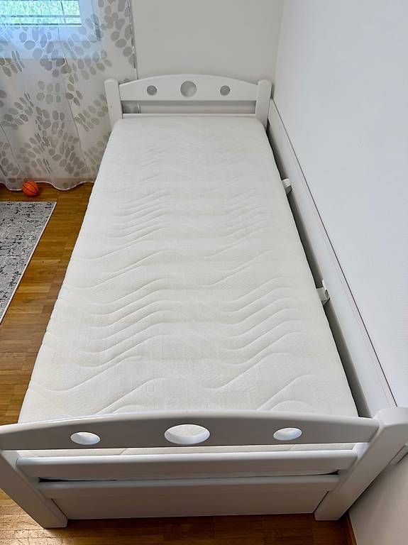 Betten: (Hoch)Bett inkl. Matratze – Gebraucht aus Zürich von eli_2qff 2