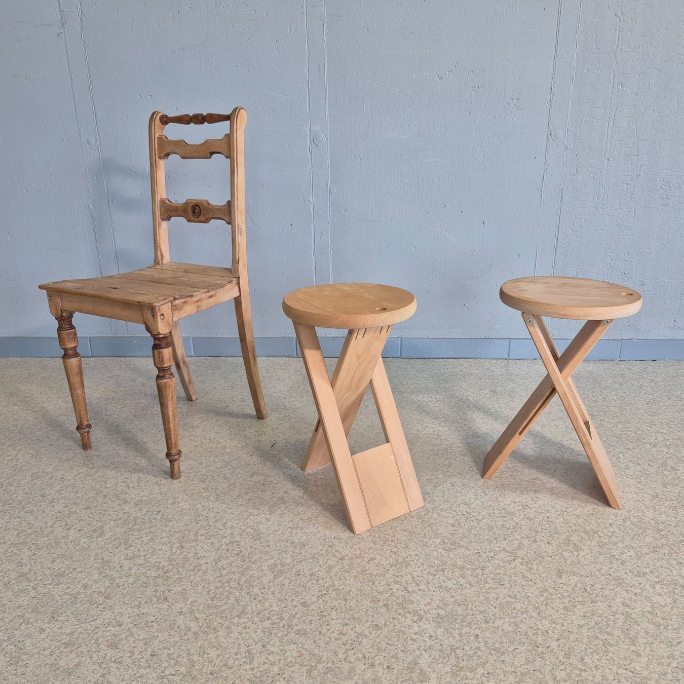 Sgabelli: 1 Stk. SUZY Style Hocker Höcker Stool Falthocker Klapphocker – Usato da Nottwil venduto da Wondewa-Shop 1