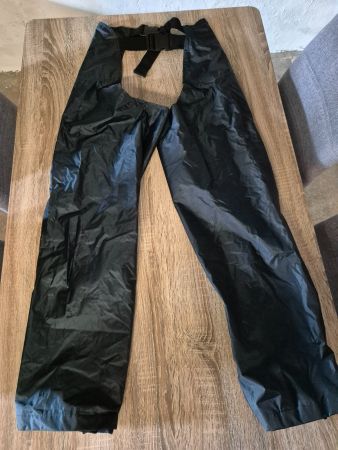 4Riders Regen Reithose Überzug M