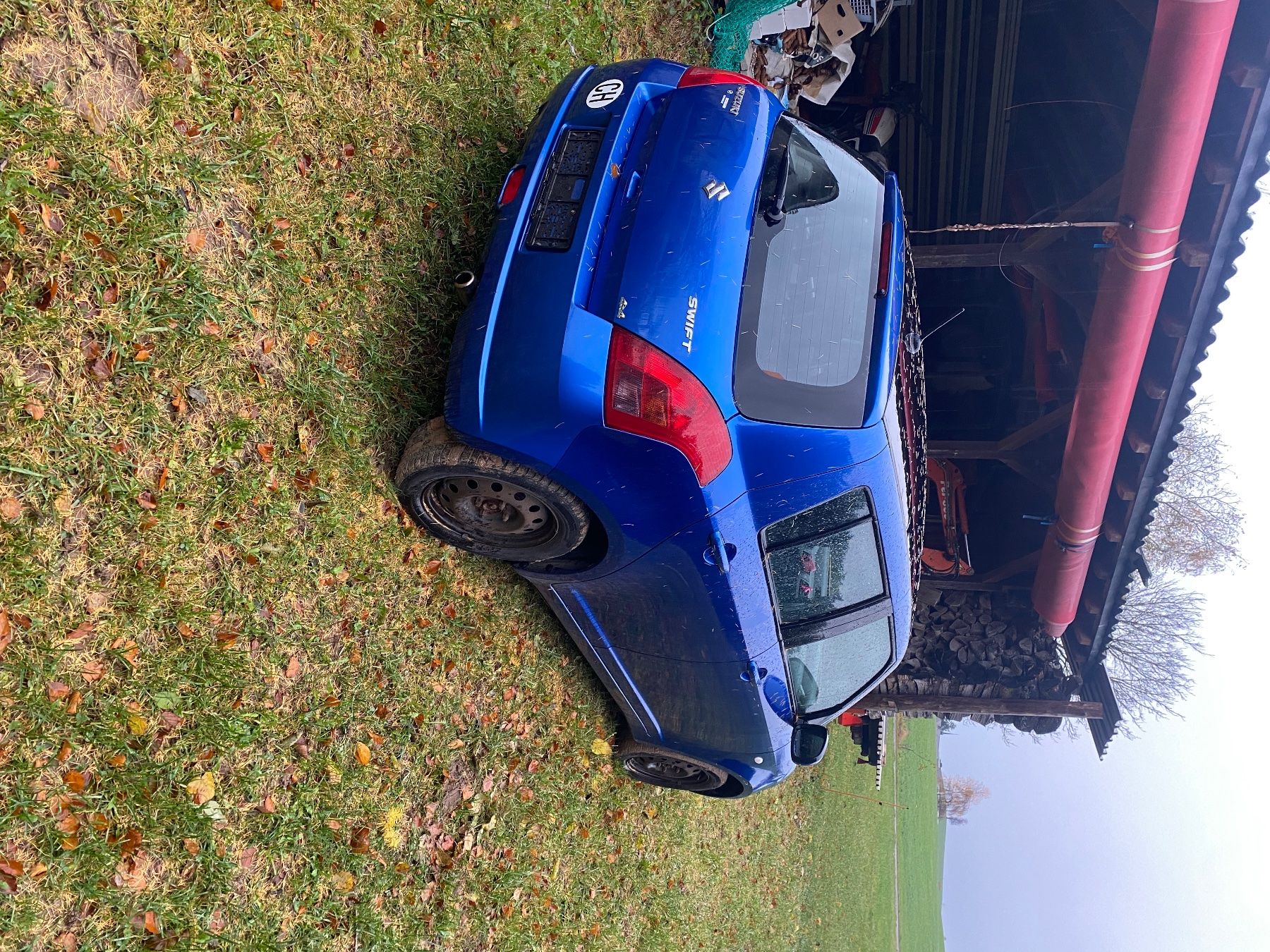 Suzuki Autos: Suzuki Swift 1.3 4WD – Defekt aus Edlibach von  5