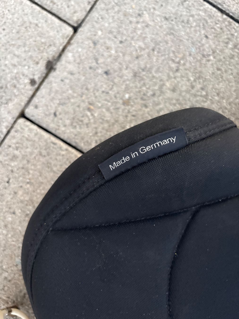 Britax Römer Seggiolini per auto: Siège auto Britax Römer noir bon état – Usato da Eclépens venduto da Happymom 1