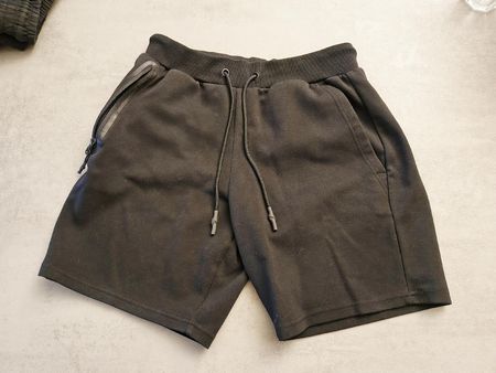 Pantaloncini uomo Crivit neri con tasche