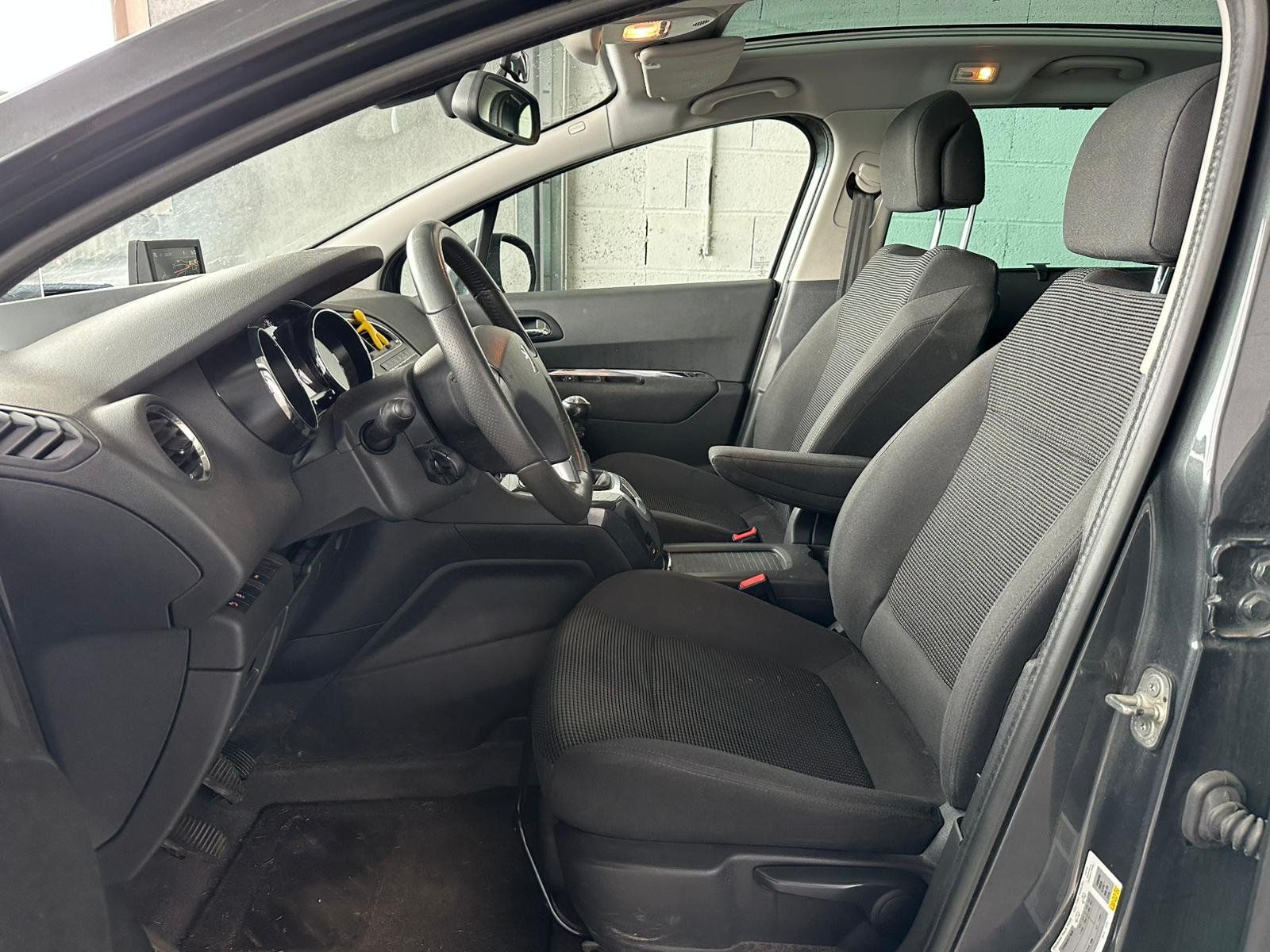 Peugeot Automobili: PEUGEOT 5008 1.6 16V T Active – Usato da Aclens venduto da sobacopeludo 6