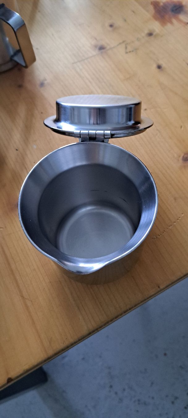 Komplettküchen: Milch & Kaffeekännchen Edelstahl  – Gebraucht aus Welschenrohr von reberernst 1