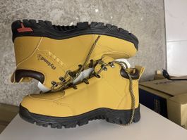 Chaussures de randonnée Hyland couleur jaune, neuves