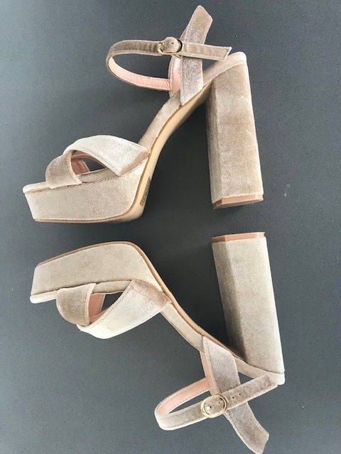 Scarpe da donna: Plateau Sandalen beige – Usato da Flurlingen venduto da Tobia04 2