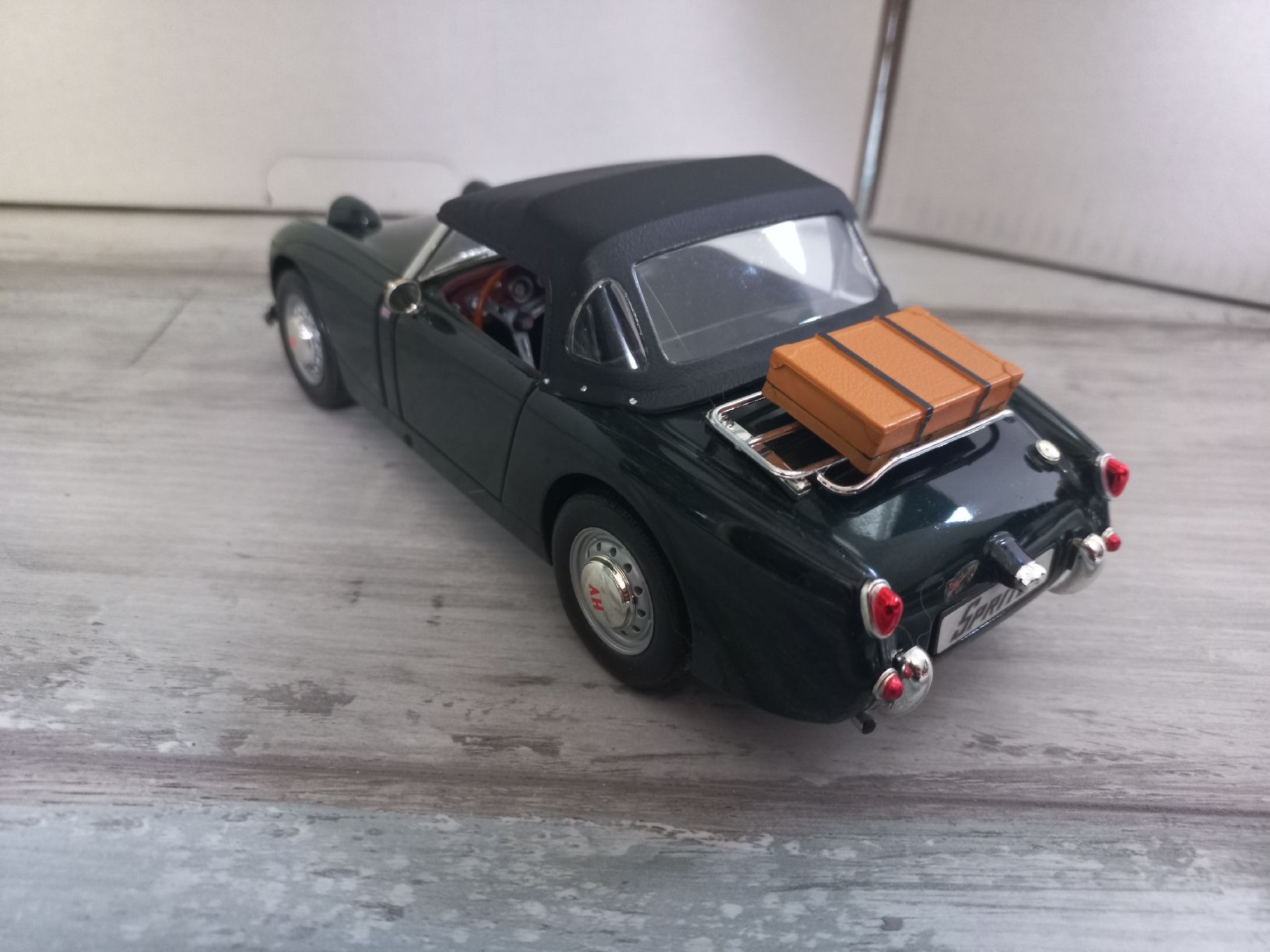 Revell Modellini d'auto: Austin Healey Sprite 1/18 Revell – Usato da Attalens venduto da remy_s00 2