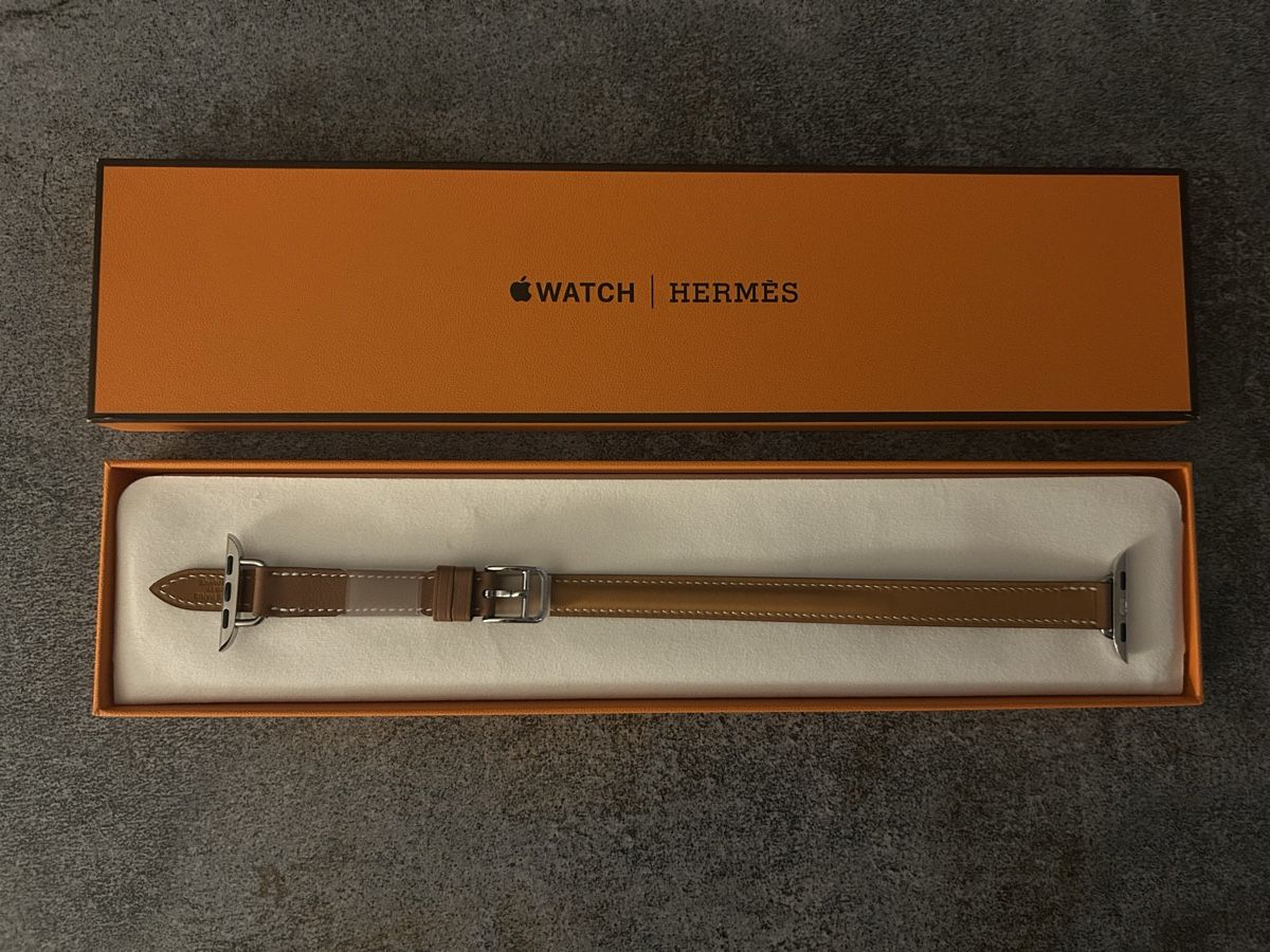 Hermès Orologi: Apple Watch Hermès Band Leather – Nuovo e nell'imballaggio originale da Zürich venduto da lot_hct9 1