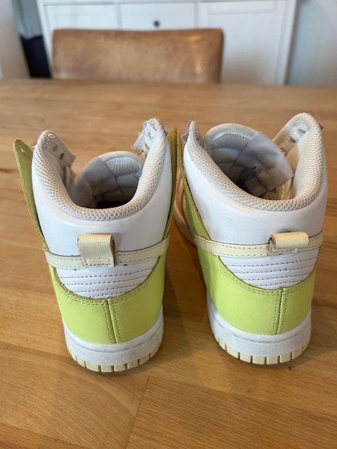 Nike Damenschuhe: Nike Dunk High Lemon Twist Limited Release WMNS – Gebraucht aus Flawil von bridge28 2