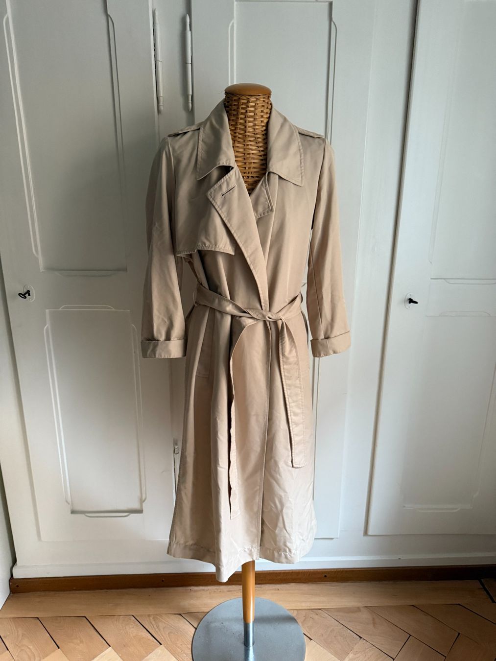 Mango Mäntel: MANGO - Trenchcoat beige S – Gebraucht aus Zürich von Diazaio