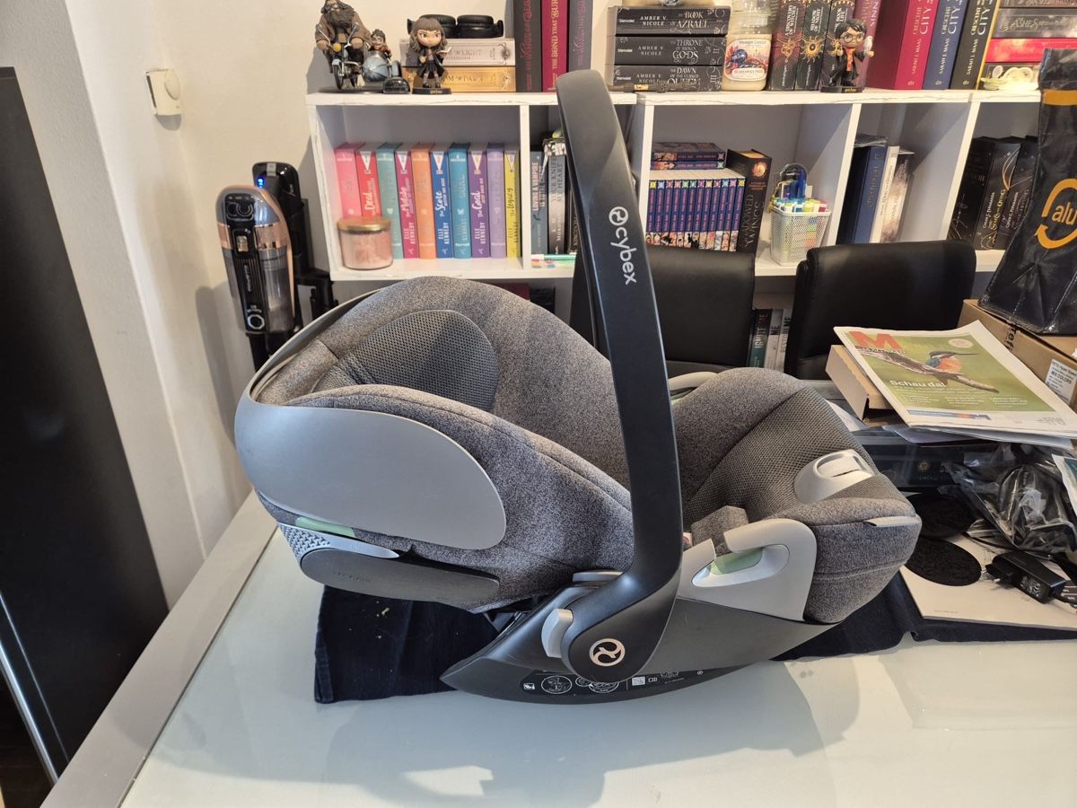 Cybex Seggiolini per auto: CYBEX Cloud T i-Size Plus Babyschale mirage grey – Usato da Pratteln venduto da xavjer 2