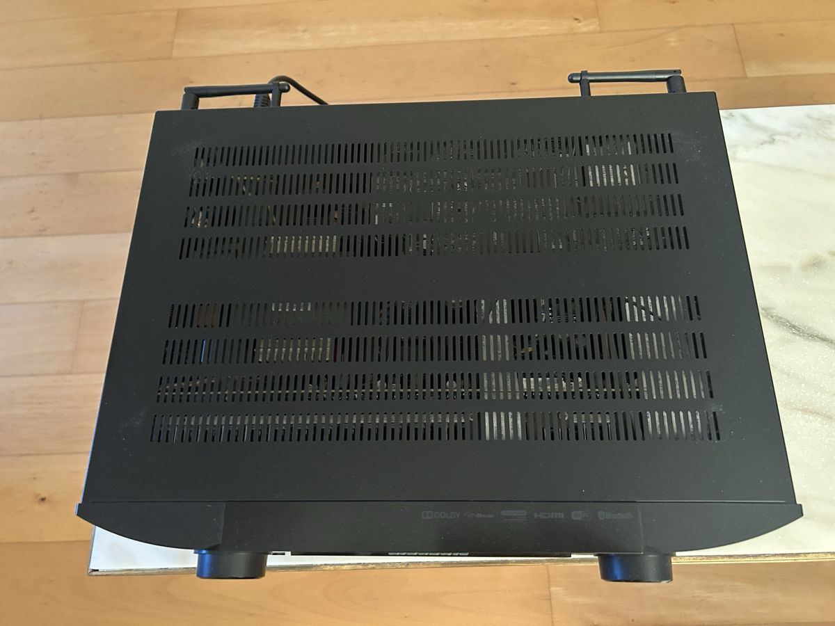 Marantz Ricevitori: Marantz AV Receiver NR1506 mit FB – Usato da Bern venduto da Carhead 1