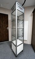 Mondaine Vitrine mit Beleuchtung