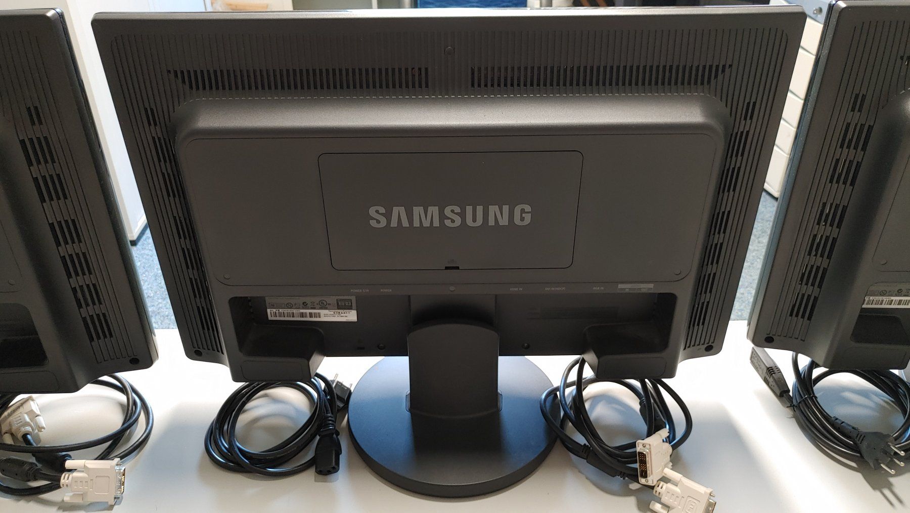 Samsung Monitor: Samsung Synchmaster 2494HS#2 – Usato da Kirchlindach venduto da Lenzu 1