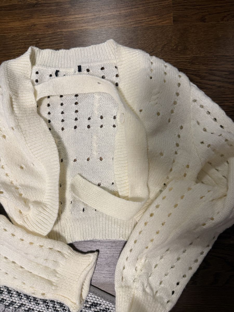 Pullover & Sweatshirts: Weisser Strick – Neu (gemäss Beschreibung) aus Lyss von KiS12
