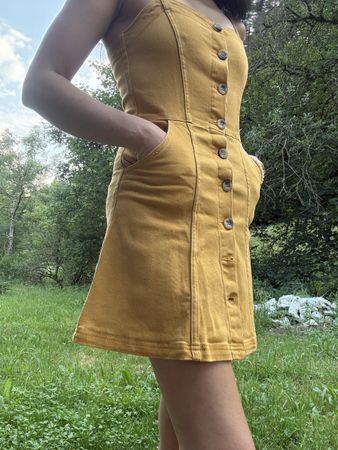 Robe H&M jaune moutarde taille 36 EUR bon état