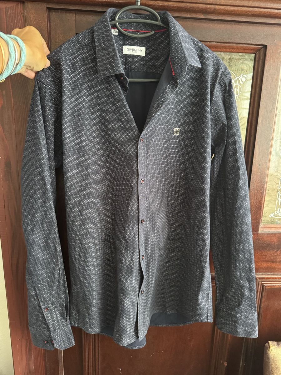 Camicie: Givenchy Hemd – Usato da Obfelden venduto da cesarina10
