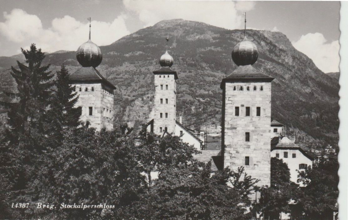 Cartoline postali: Brig, Stockalperschloss, 1963 – Usato da Freienbach venduto da Bhaltis