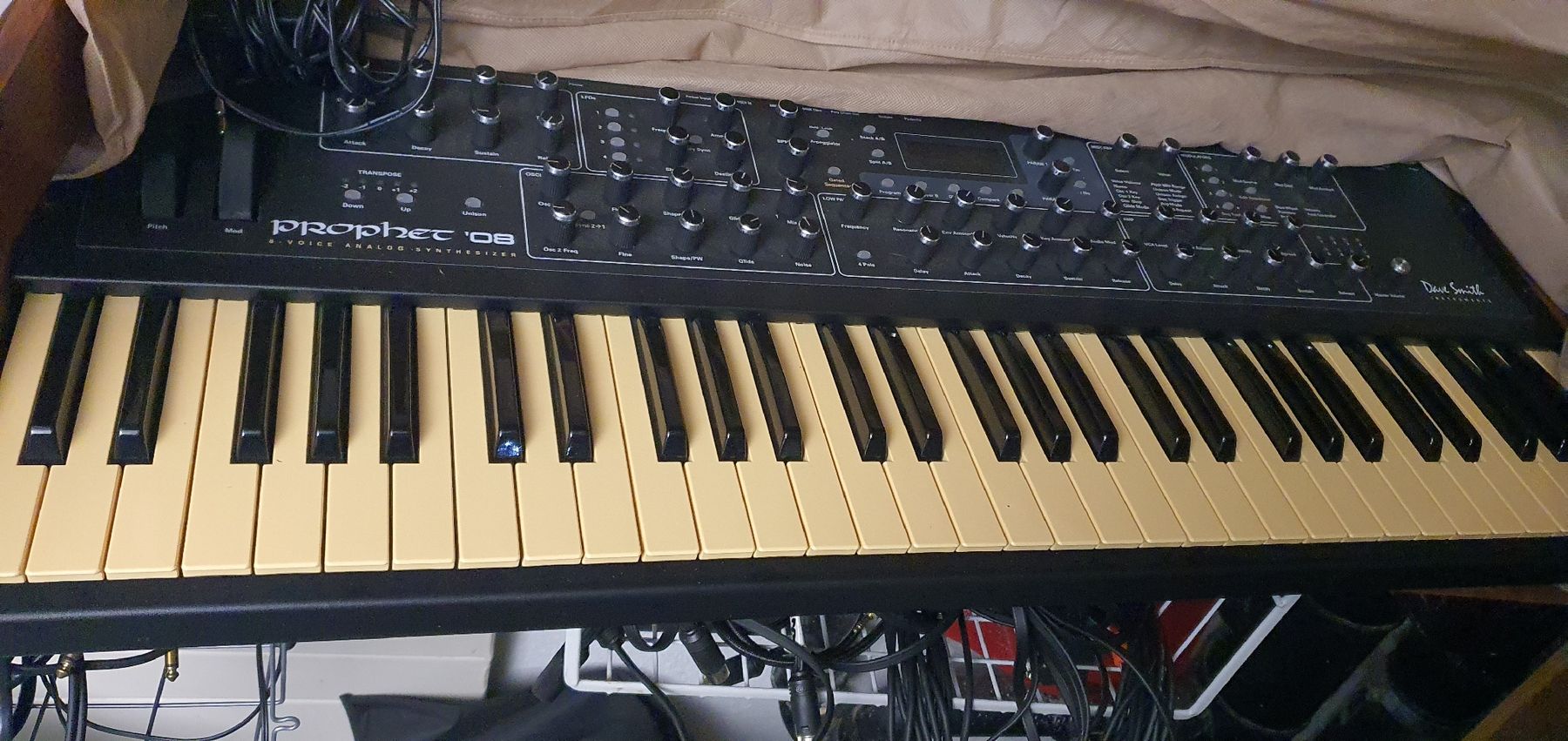 Sequential Strumenti musicali: Synthesizer Dave Smith Instruments Prophet 08 gebraucht – Usato da Muri AG venduto da Jeromia