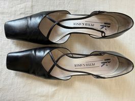 Schwarze elegante Pumps
