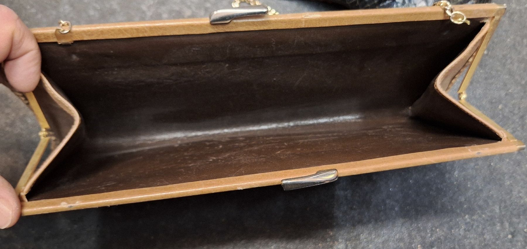 Taschen: 3xantike, Vintage Taschen Schlangenleder – Gebraucht aus Emmenbrücke von abu_9mj8 2